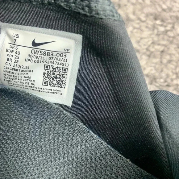 Nike Flyease CW5883-003 Step-In Shoes Mens Size 7 (Wmns 8.5) Black/White - Picture 8 of 8